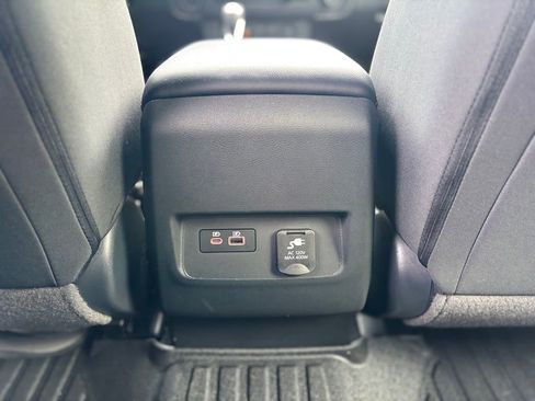 Used 2025 Nissan Frontier PRO-4X w/ Pro Convenience Package AWD/4WD image 24
