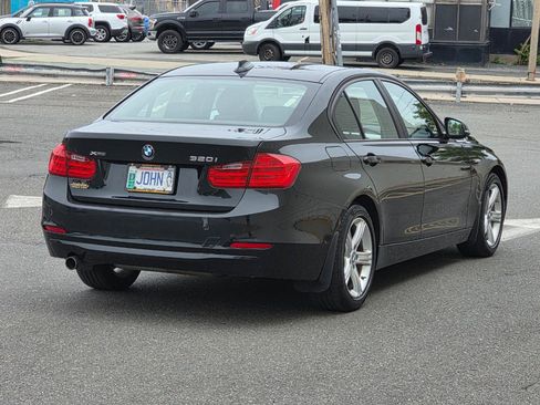 Used 2014 BMW 320i xDrive Sedan AWD/4WD image 7