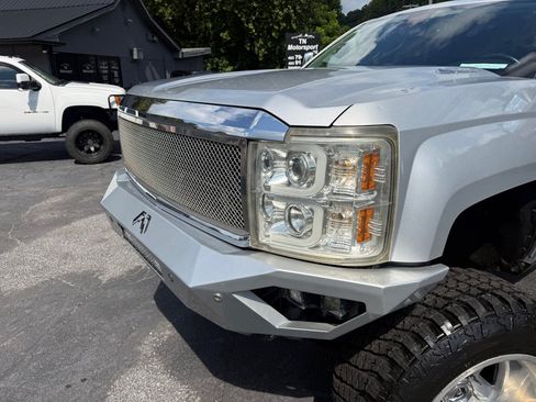 Used 2015 Chevrolet Silverado 2500 LTZ w/ Duramax Plus Package AWD/4WD image 36