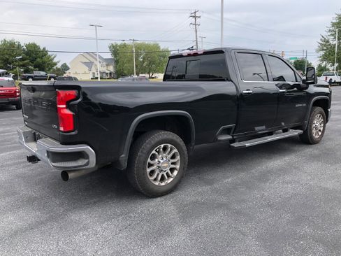 Used 2025 Chevrolet Silverado 3500 LTZ image 3