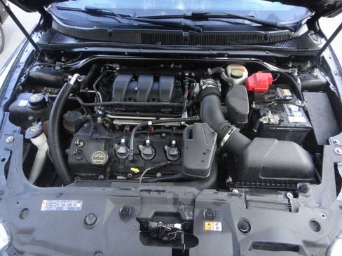 Used 2017 Ford Taurus SEL w/ Equipment Group 201A FWD image 17