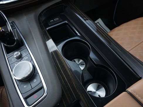 Used 2022 Cadillac Escalade Premium Luxury image 66