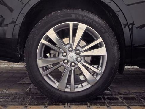 Certified 2024 Cadillac XT6 Premium Luxury w/ Technology Package image 11