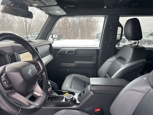 Used 2023 Ford Bronco Black Diamond image 16