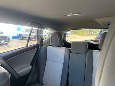 Used 2014 Toyota RAV4 LE AWD/4WD image 10