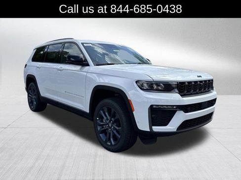 New 2026 Jeep Grand Cherokee L Limited AWD/4WD image 3