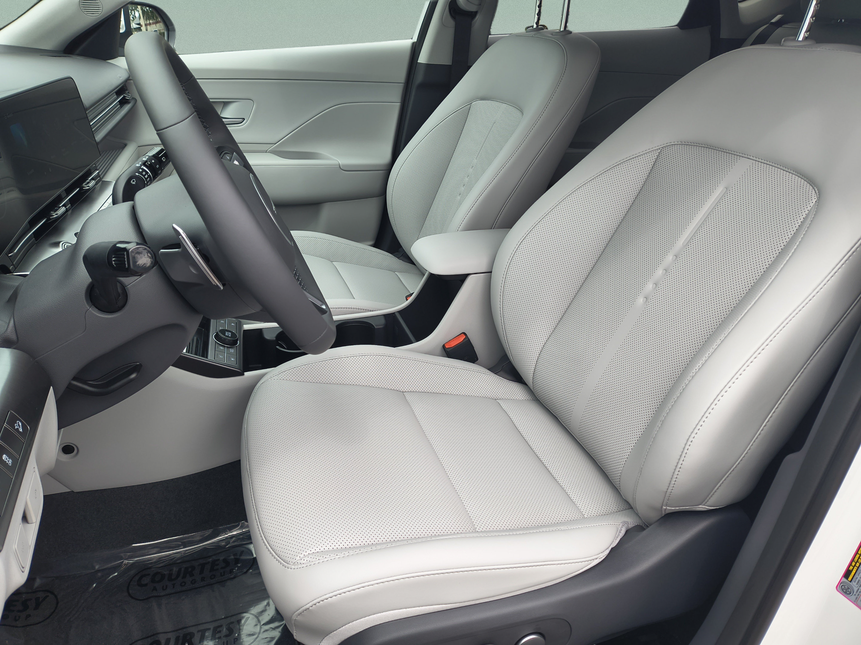 New 2027 Hyundai Kona Limited FWD image 21