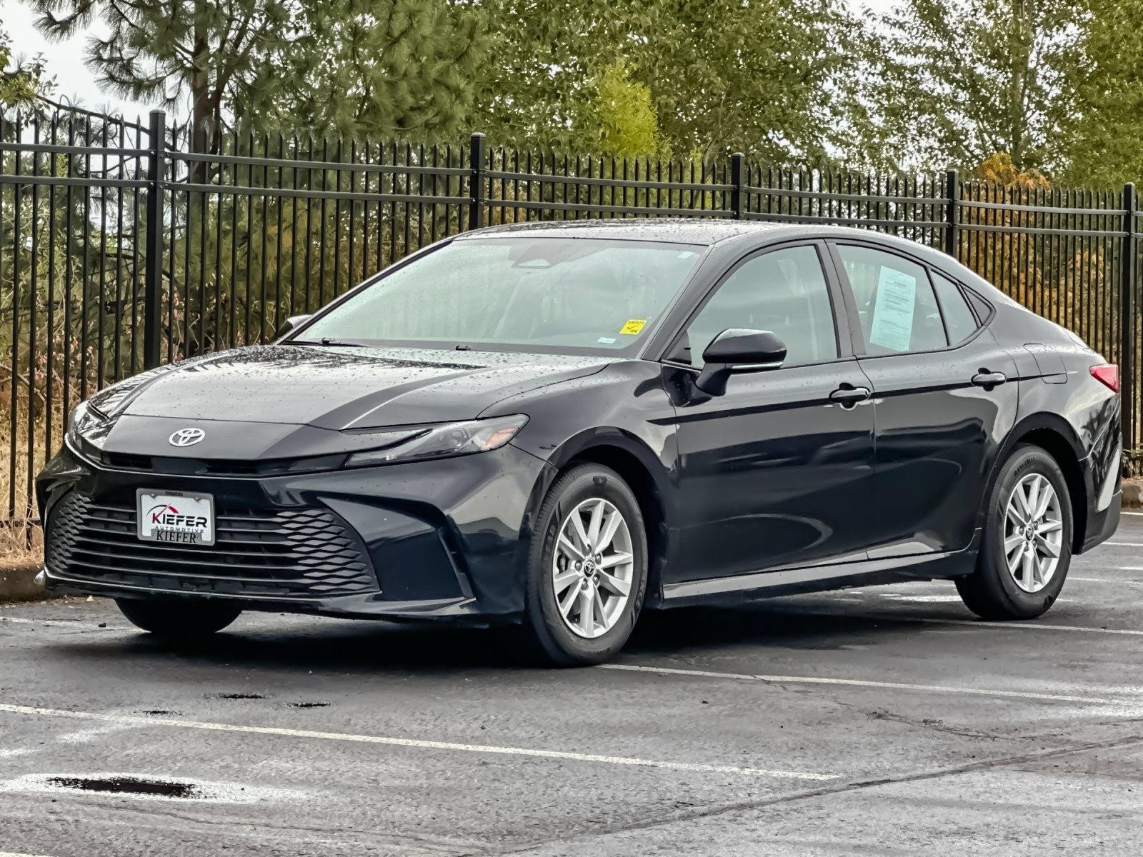 Used 2025 Toyota Camry LE FWD image 7