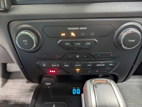 Used 2023 Ford Ranger Lariat w/ Equipment Group 501A High image 32