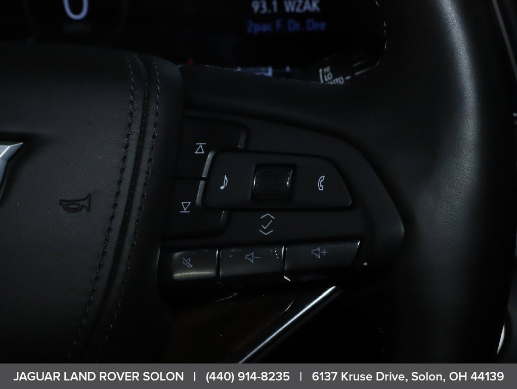 Used 2022 Cadillac Escalade Sport Platinum w/ LPO, ONYX Package AWD/4WD image 23