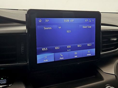 Used 2020 Ford Explorer XLT w/ Equipment Group 202A image 17