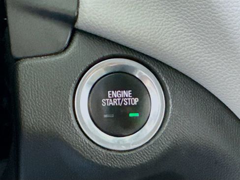 Used 2022 Chevrolet Equinox LS AWD/4WD image 27