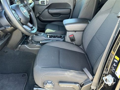 Used 2023 Jeep Wrangler Sport image 21