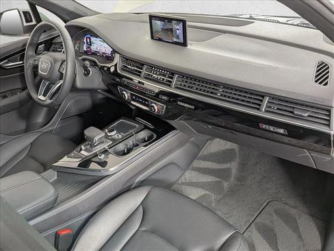Used 2019 Audi Q7 3.0T Prestige w/ Prestige Package image 25