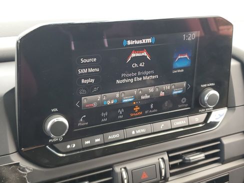 Used 2024 Nissan Pathfinder S image 30