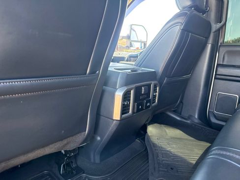 Used 2022 Ford F450 Platinum w/ FX4 Off-Road Package AWD/4WD image 15
