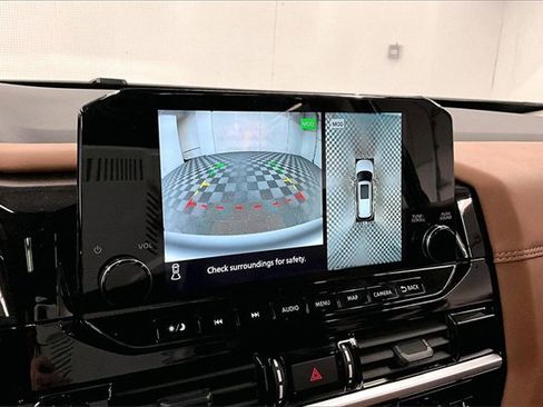 New 2025 Nissan Pathfinder Platinum image 24