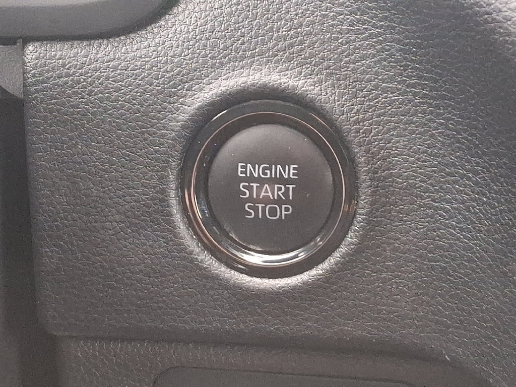 Certified 2025 Toyota Tundra SR5 AWD/4WD image 24