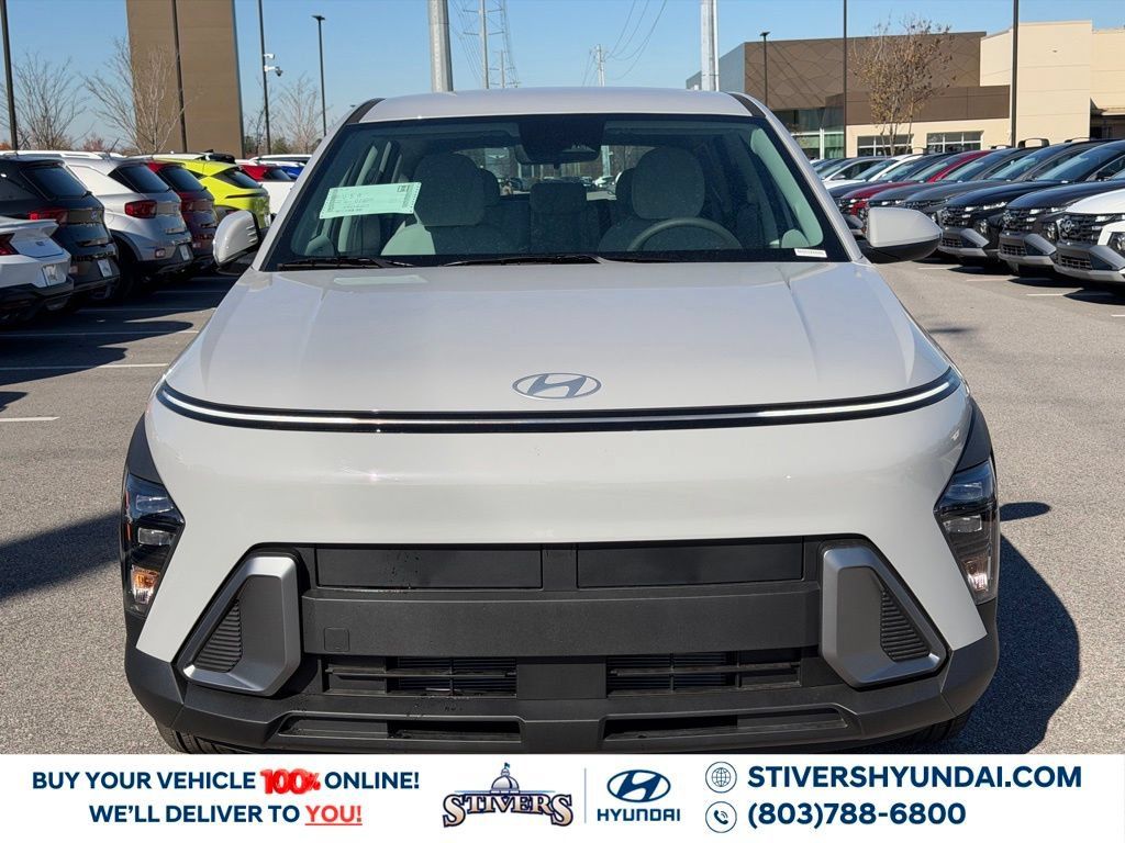Used 2026 Hyundai Kona SE FWD image 2