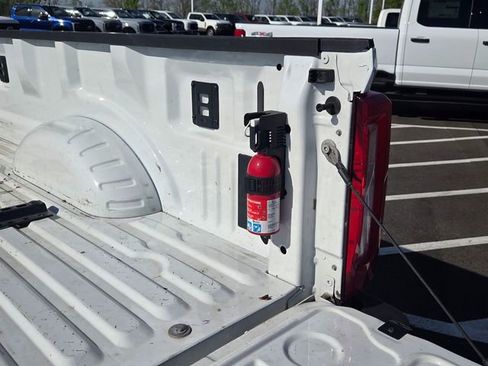 Used 2025 Ford F350 XLT AWD/4WD image 12