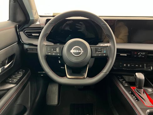 New 2026 Nissan Kicks SR image 12