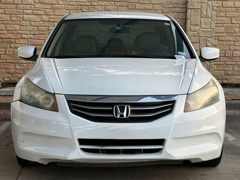 Used 2011 Honda Accord SE image 2