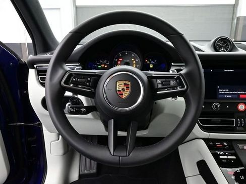 New 2026 Porsche Macan S image 8