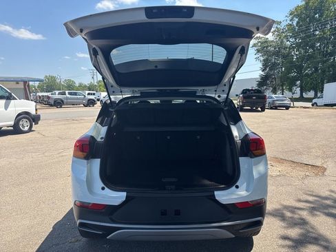 Used 2024 Buick Encore GX Preferred FWD image 25