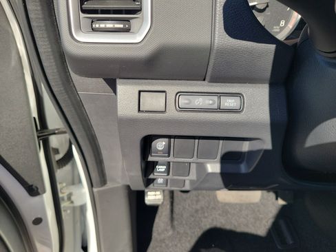 Certified 2023 Nissan Frontier SV w/ Technology Package image 33