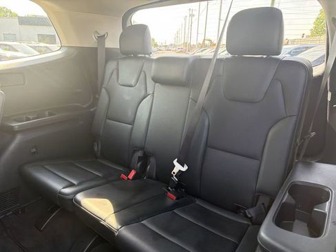 Certified 2025 Kia Telluride S FWD image 24