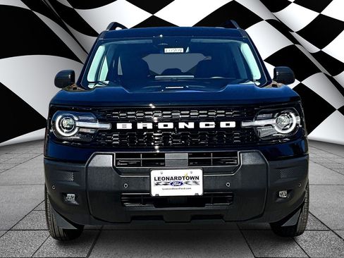 New 2025 Ford Bronco Sport Outer Banks w/ Outer Banks Tech Package+ AWD/4WD image 14