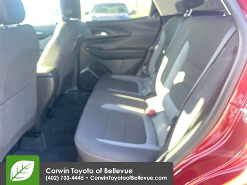 Used 2025 Chevrolet TrailBlazer LT AWD/4WD image 25