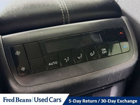 Used 2023 Nissan Pathfinder SV w/ SV Premium Package AWD/4WD image 32