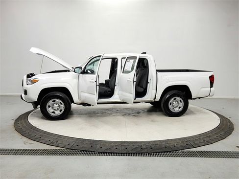 Used 2023 Toyota Tacoma SR image 12
