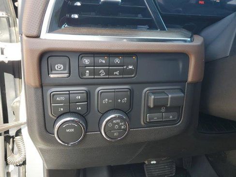 New 2026 Chevrolet Tahoe High Country w/ Sun And Tow Package AWD/4WD image 21