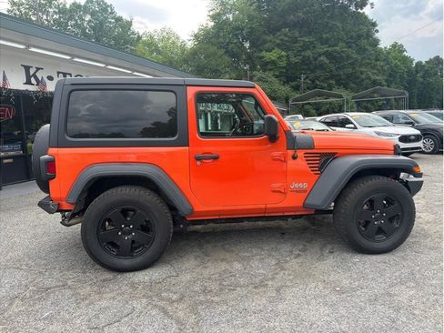 Used 2018 Jeep Wrangler Sport AWD/4WD image 5