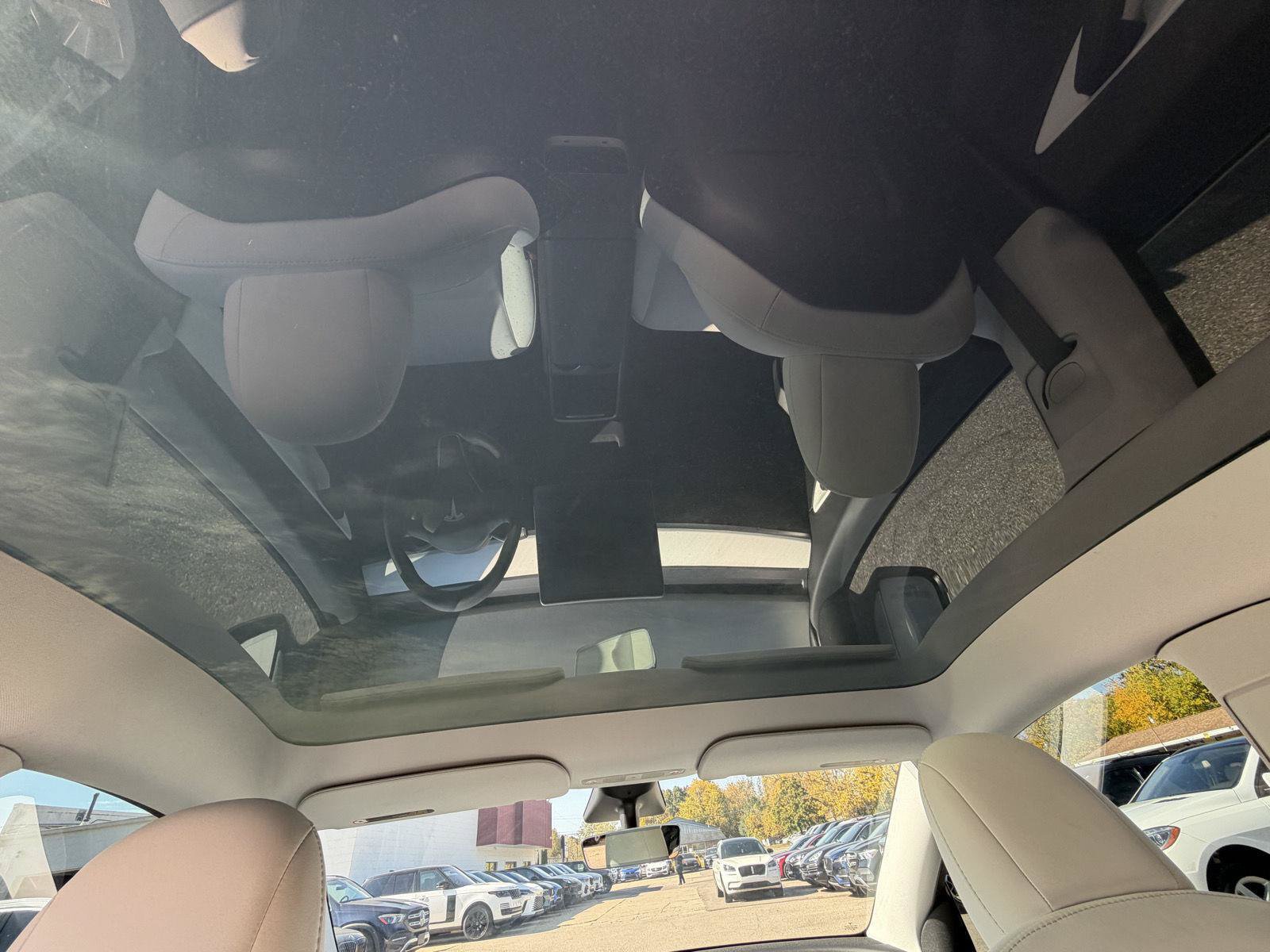 Used 2021 Tesla Model Y Long Range AWD/4WD image 22