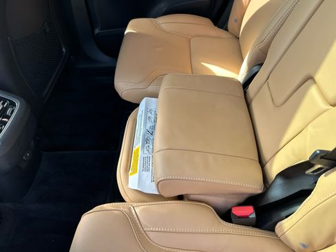 Used 2025 Volvo XC90 B5 Ultra w/ Protection Package AWD/4WD image 25