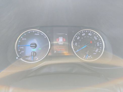 Used 2020 Toyota RAV4 XLE w/ Convenience Package AWD/4WD image 22