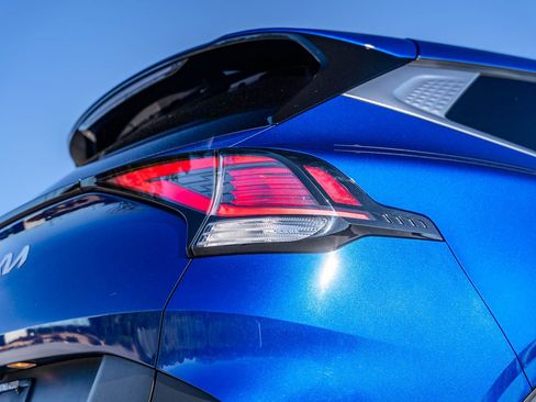 Used 2023 Kia Sportage EX image 14