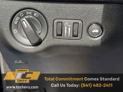 Used 2021 Chrysler 300 Touring w/ Sport Appearance Package image 18