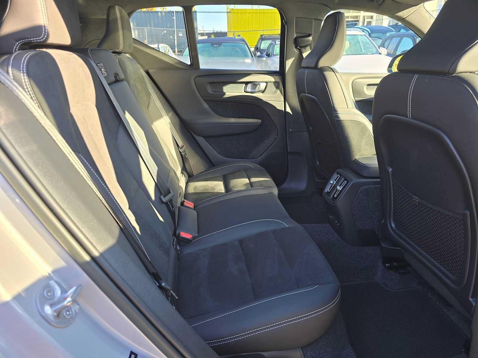 Used 2023 Volvo XC40 Recharge Ultimate AWD/4WD image 13