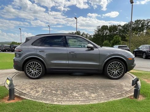 Used 2019 Porsche Cayenne S AWD/4WD image 23