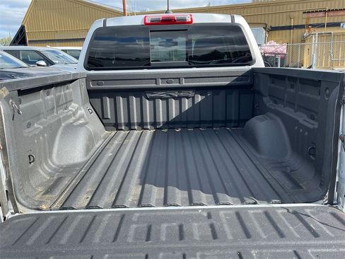 Used 2018 Chevrolet Colorado ZR2 image 11