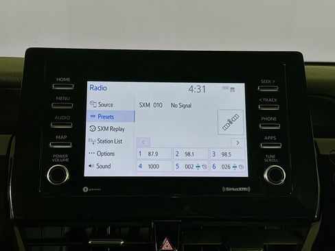 Used 2024 Toyota Camry SE image 19