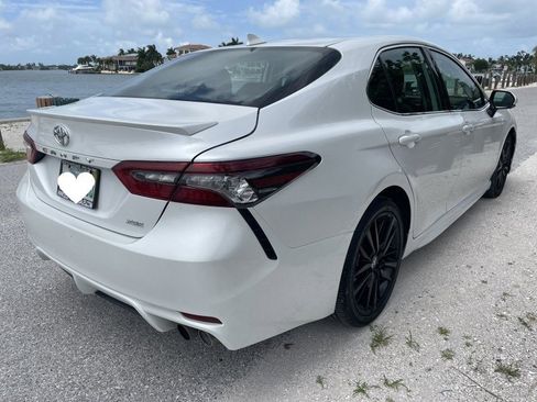 Used 2023 Toyota Camry XSE FWD image 6