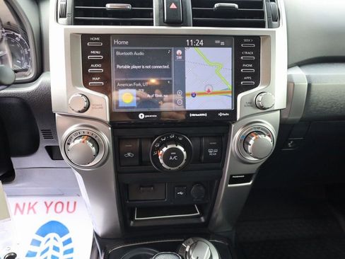 Used 2020 Toyota 4Runner SR5 AWD/4WD image 15