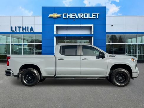Used 2025 Chevrolet Silverado 1500 RST w/ Z71 Off-Road Package AWD/4WD image 8