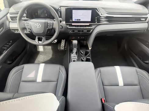 Used 2024 Toyota Corolla SE FWD image 12