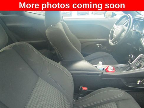 Used 2018 Dodge Challenger R/T RWD image 11